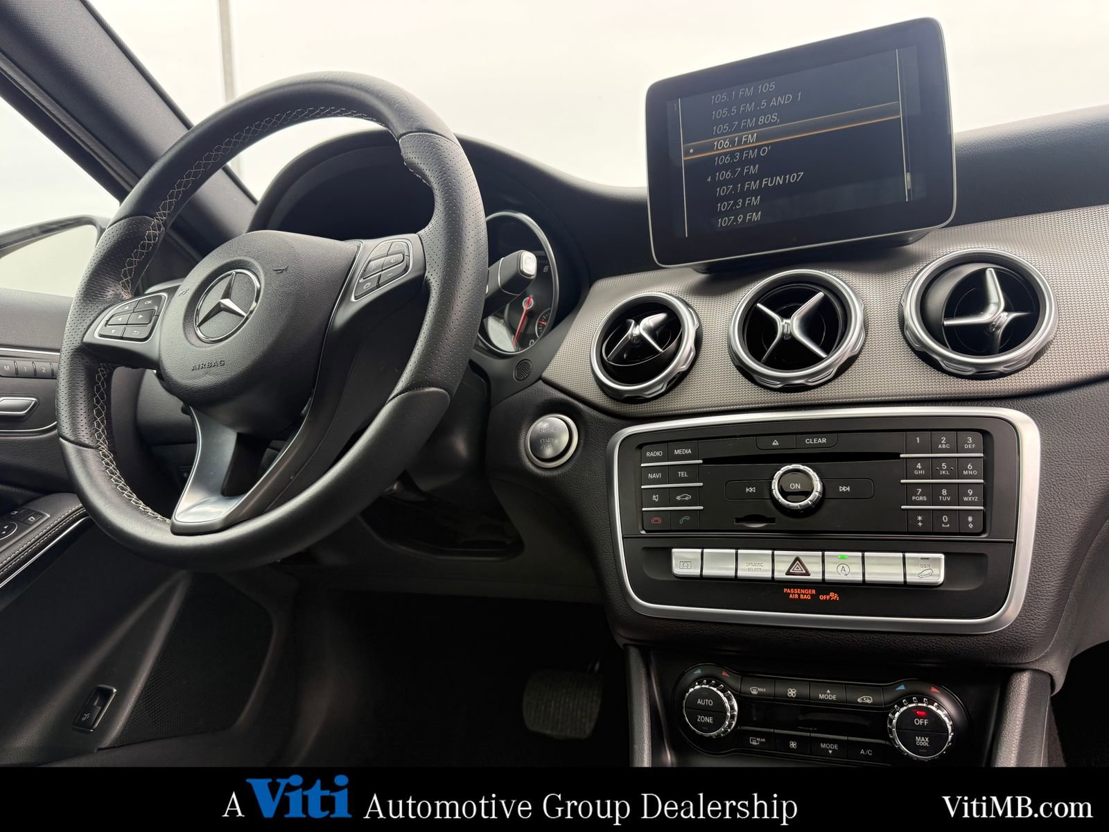 Used 2018 Mercedes-Benz GLA 250 4MATIC image 32