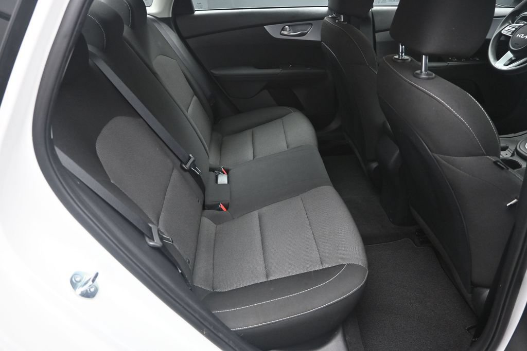 Certified 2024 Kia Forte LXS FWD image 31