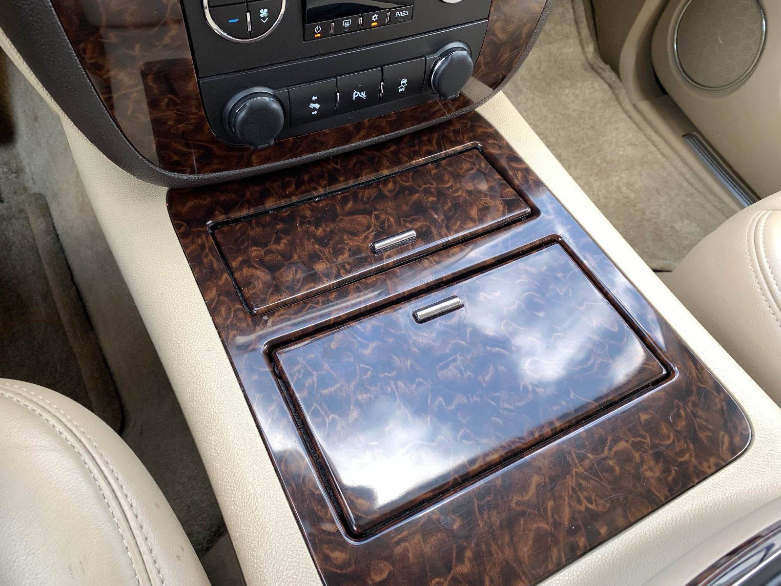 Used 2013 GMC Yukon Denali AWD/4WD image 24