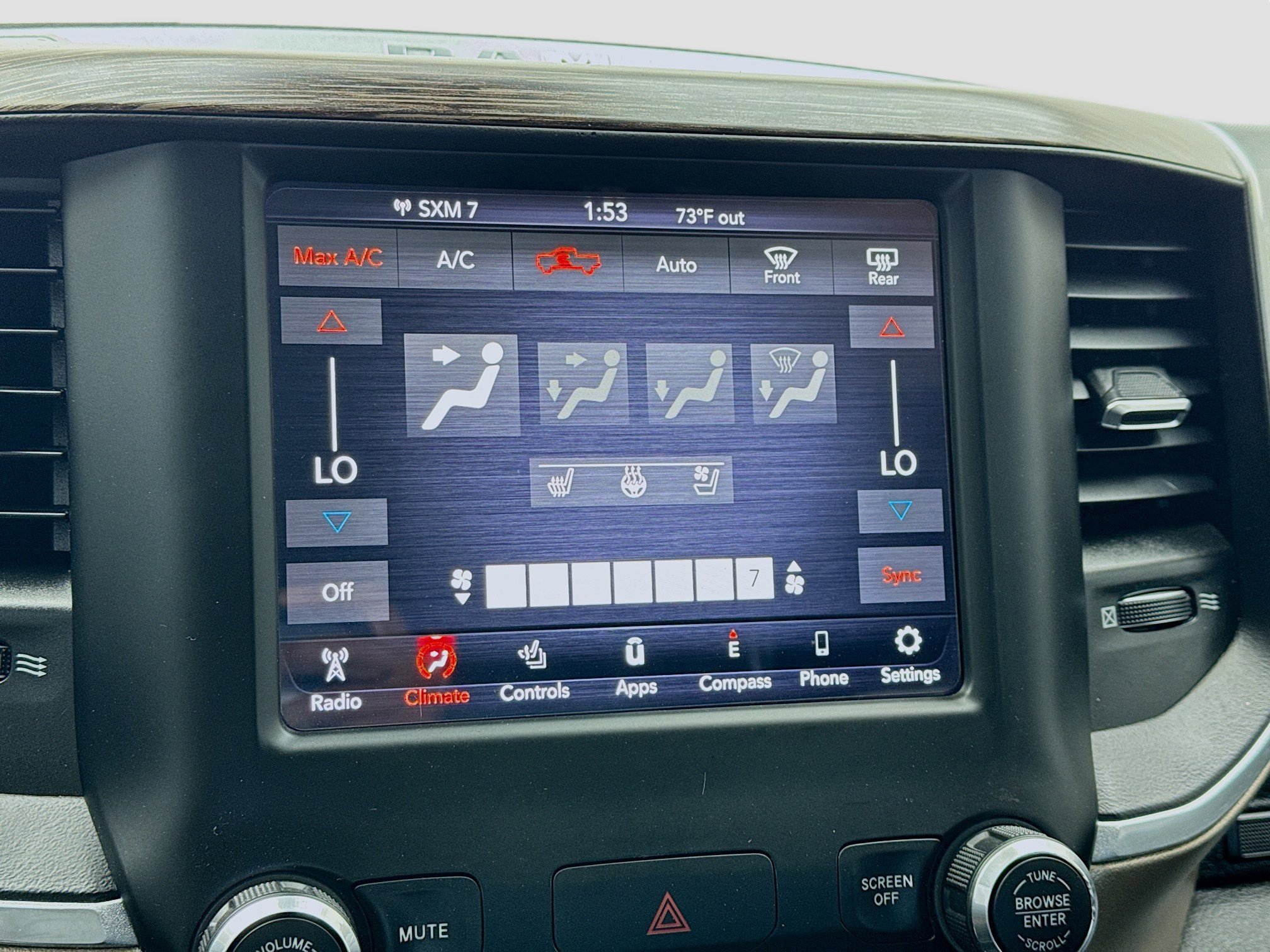 Used 2020 RAM 1500 Laramie w/ Off Road Group image 12