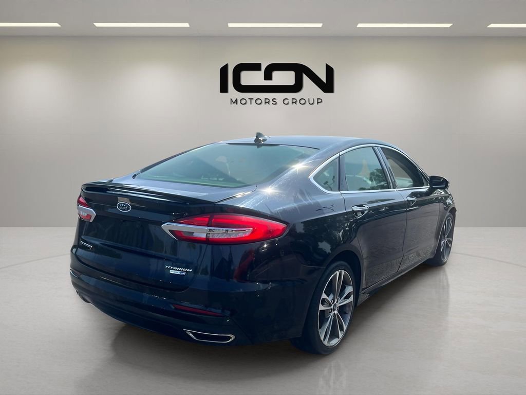 Used 2019 Ford Fusion Titanium image 3