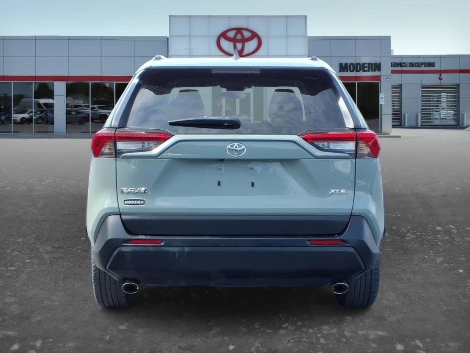 Certified 2022 Toyota RAV4 XLE w/ Convenience Package image 5