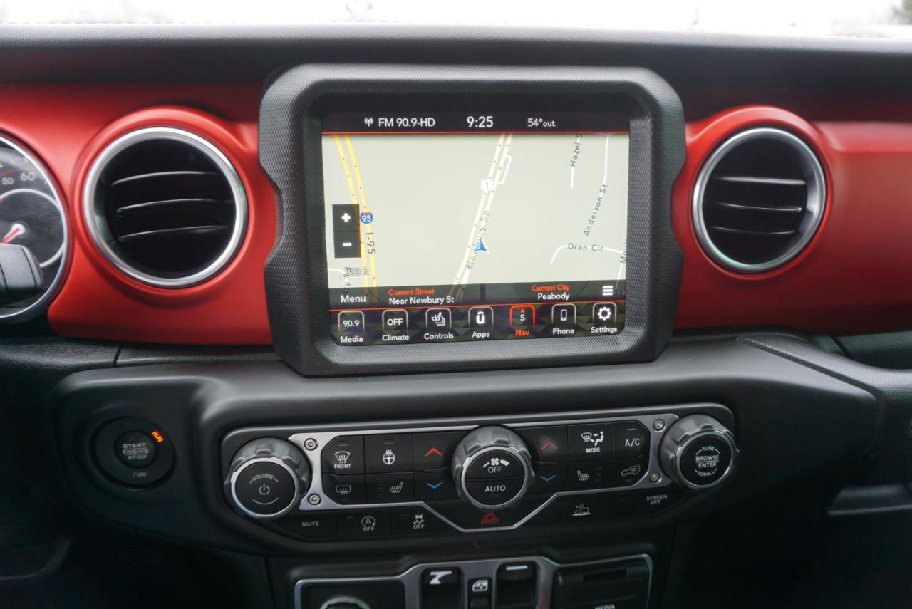 Used 2021 Jeep Gladiator Rubicon AWD/4WD image 17