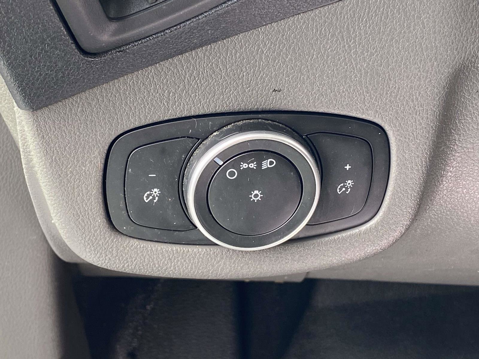 Used 2019 Ford Transit Connect XL image 15