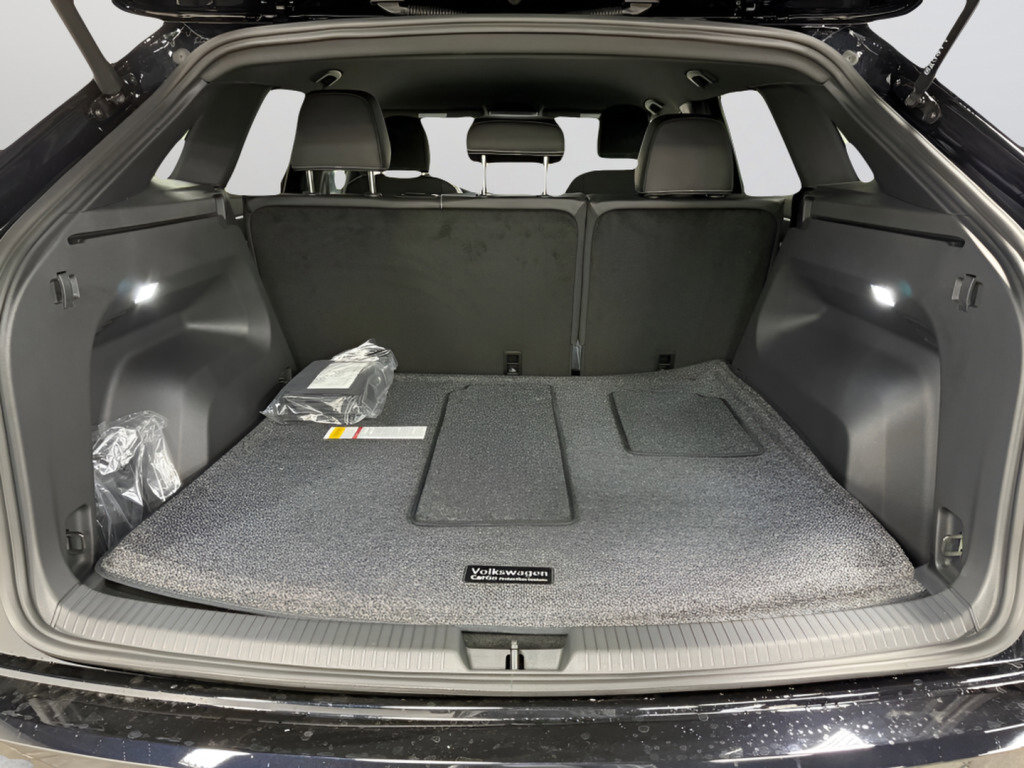 New 2026 Volkswagen Atlas Cross Sport SE image 9