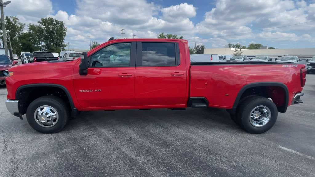 New 2026 Chevrolet Silverado 3500 LT w/ Safety Package AWD/4WD image 7
