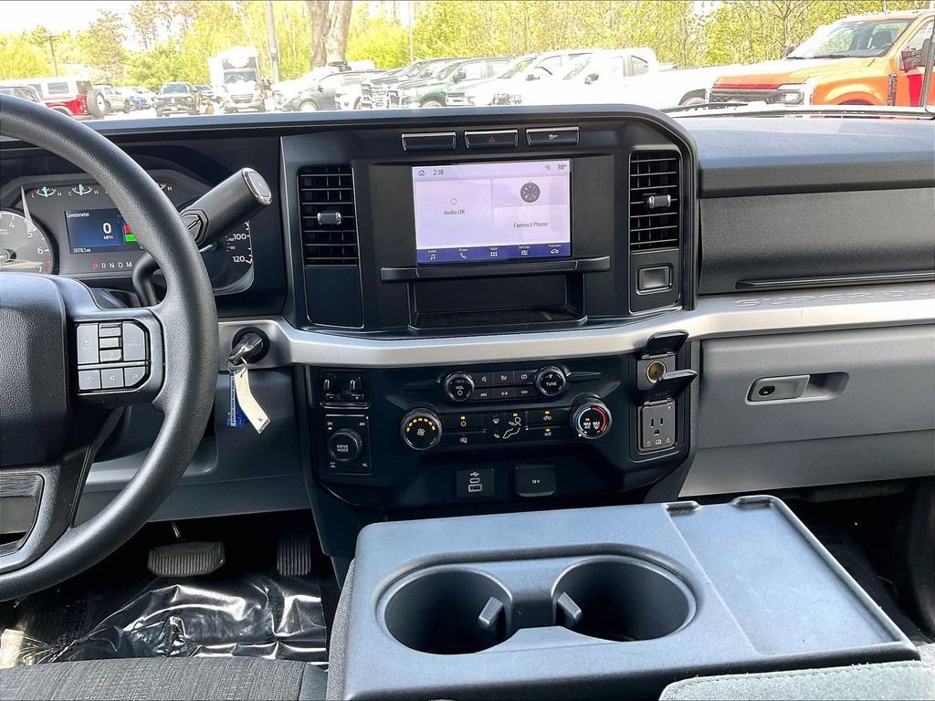 Used 2024 Ford F250 XLT AWD/4WD image 17