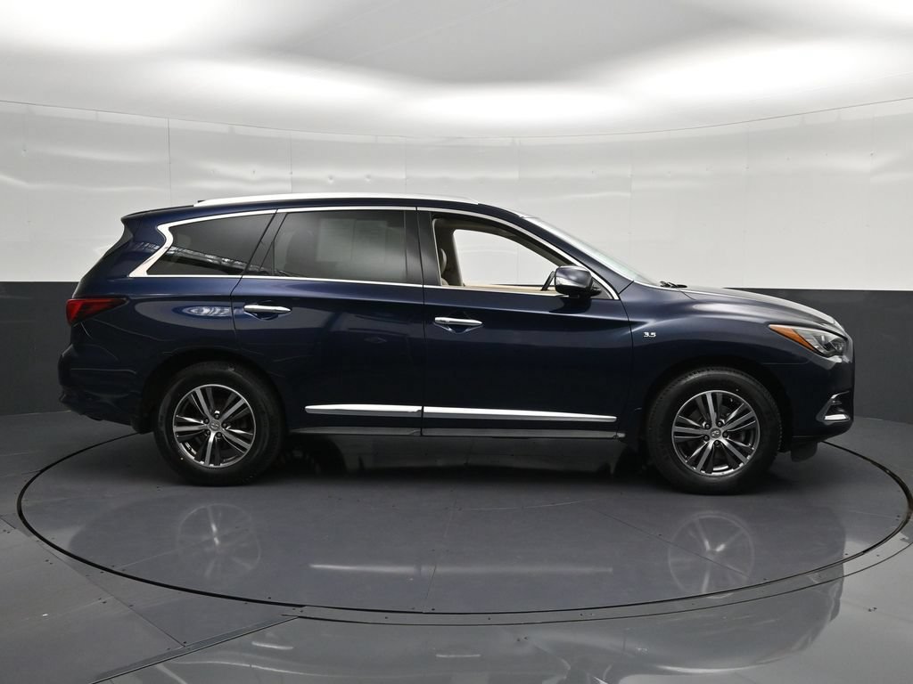 Used 2017 INFINITI QX60 FWD w/ Premium Plus Package image 4