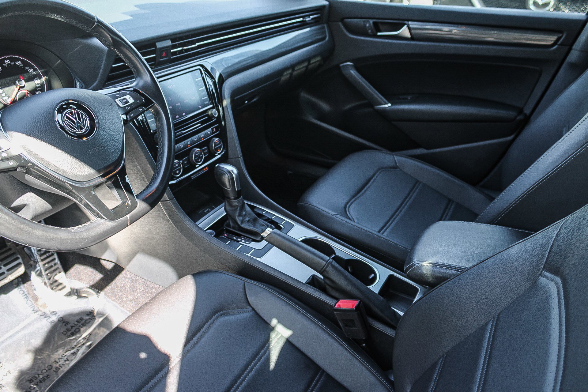 Used 2021 Volkswagen Passat 2.0T R-Line image 18