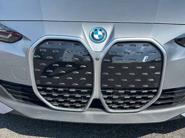 Used 2023 BMW i4 eDrive35 w/ Premium Package RWD image 9