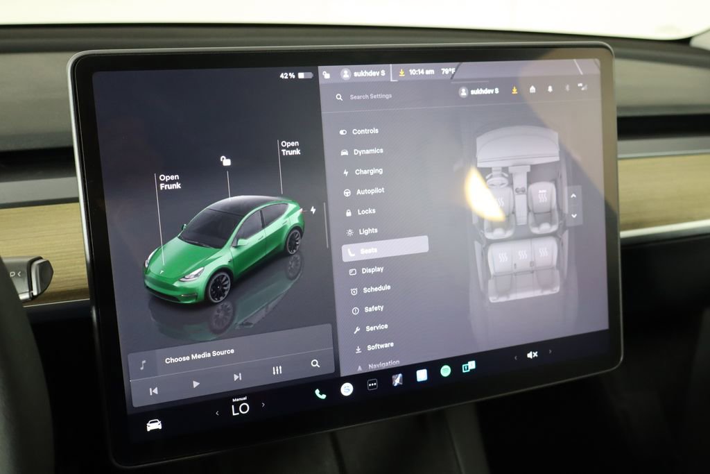 Used 2023 Tesla Model Y Long Range AWD/4WD image 31