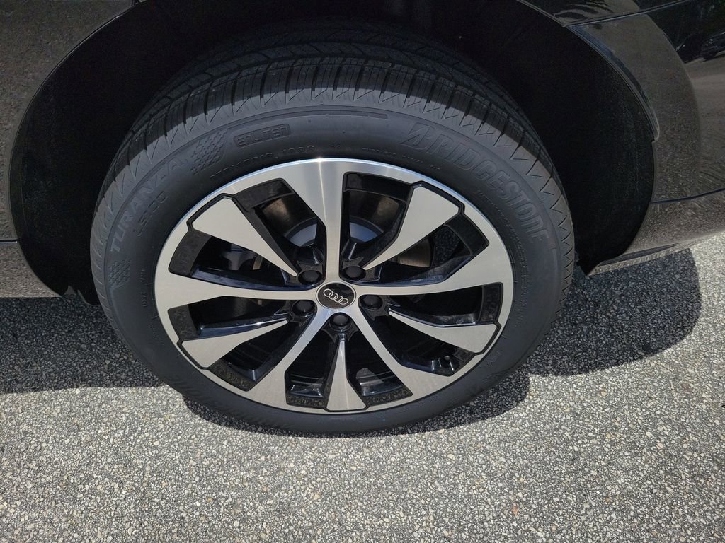 New 2026 Audi Q3 quattro 2.0T AWD/4WD image 28
