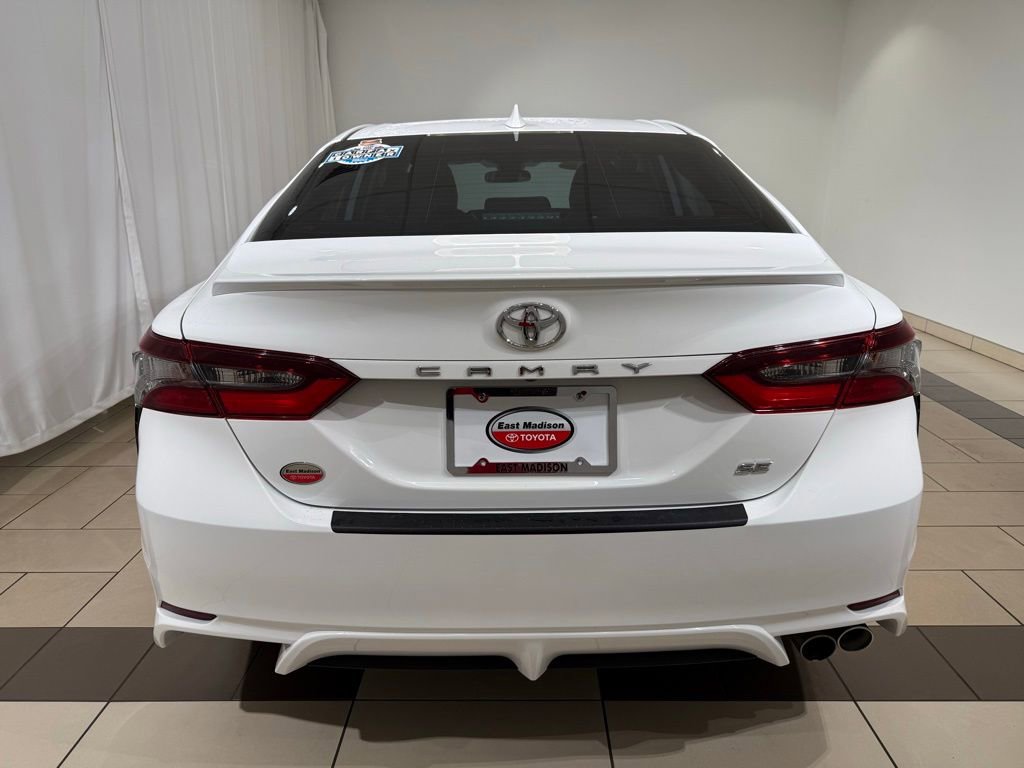 Certified 2024 Toyota Camry SE image 4