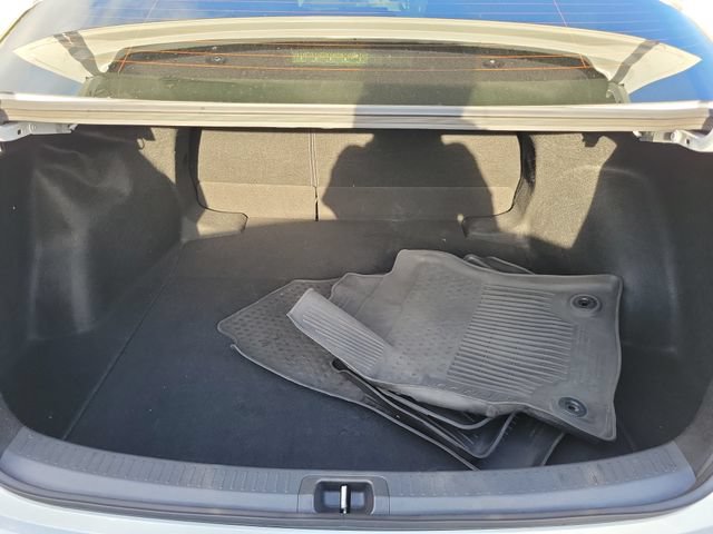 Used 2026 Toyota Corolla LE FWD image 6