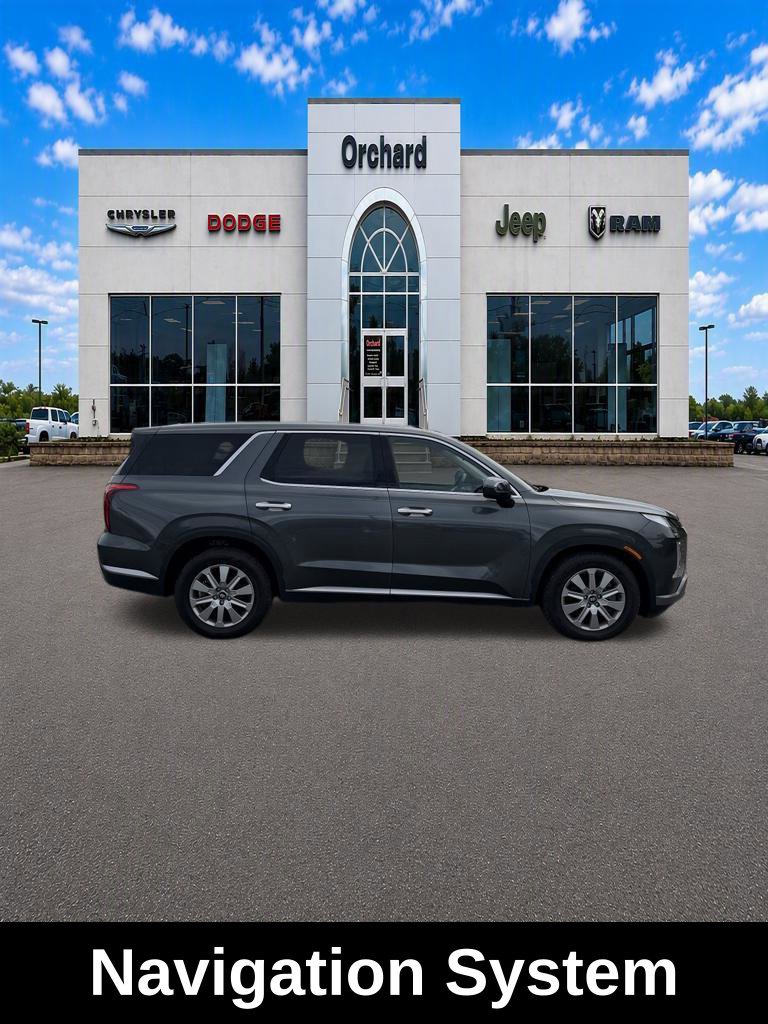 Used 2023 Hyundai Palisade SE AWD/4WD image 2