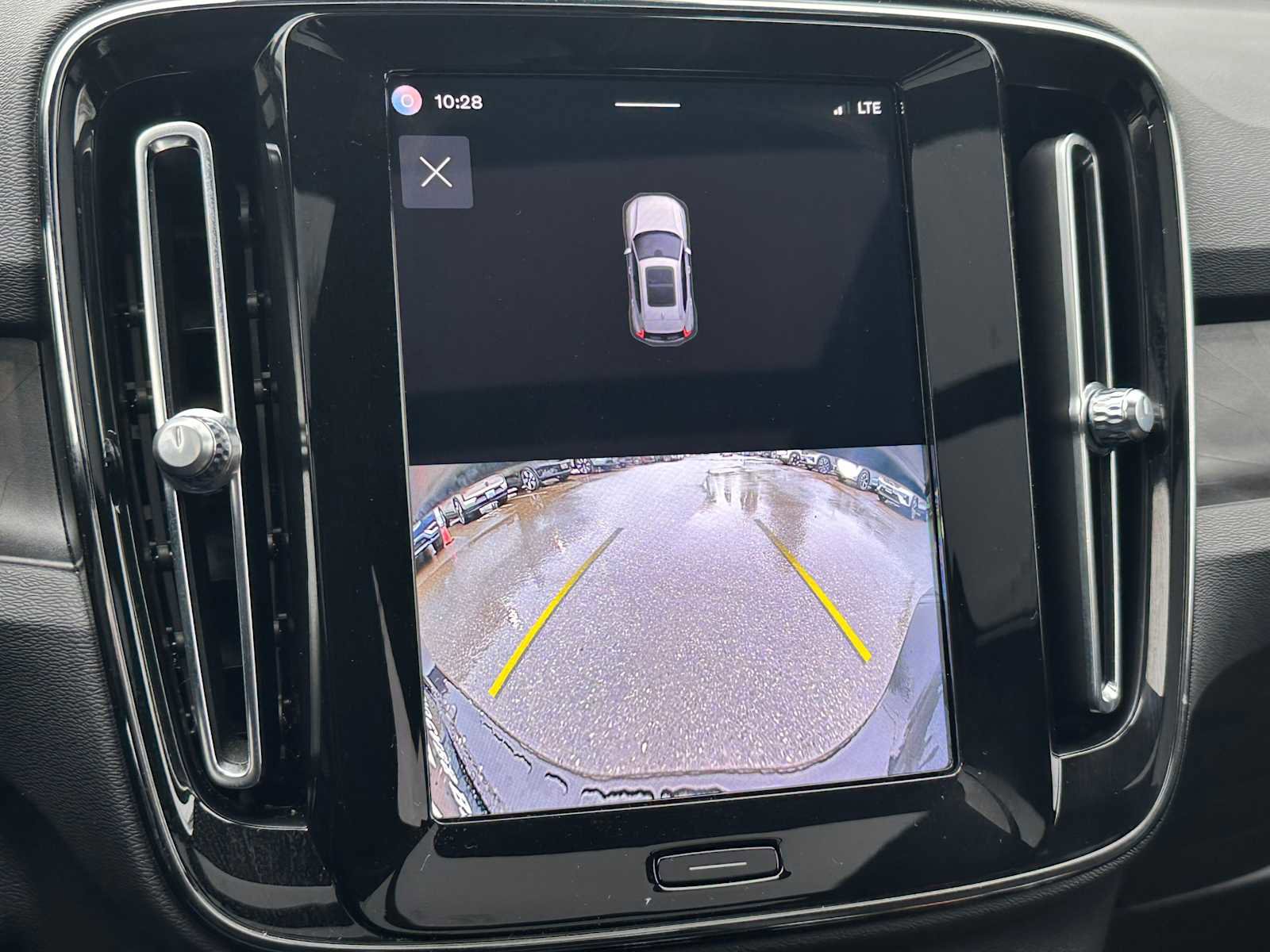 Certified 2023 Volvo XC40 Recharge Ultimate w/ Protection Package Premier AWD/4WD image 27