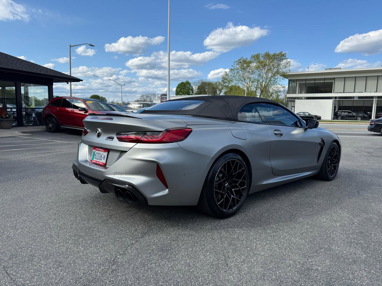 Used 2022 BMW M8 Competition w/ M Carbon Exterior Package AWD/4WD image 5