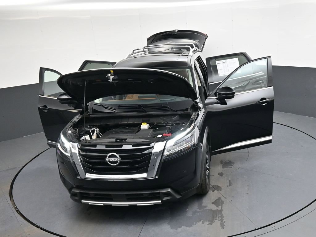 Used 2024 Nissan Pathfinder Platinum w/ Cargo Package image 50