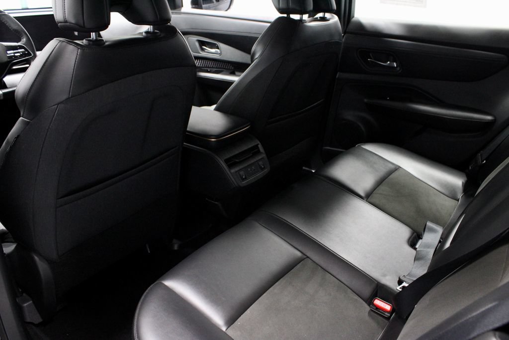 Certified 2023 Nissan Ariya AWD image 21
