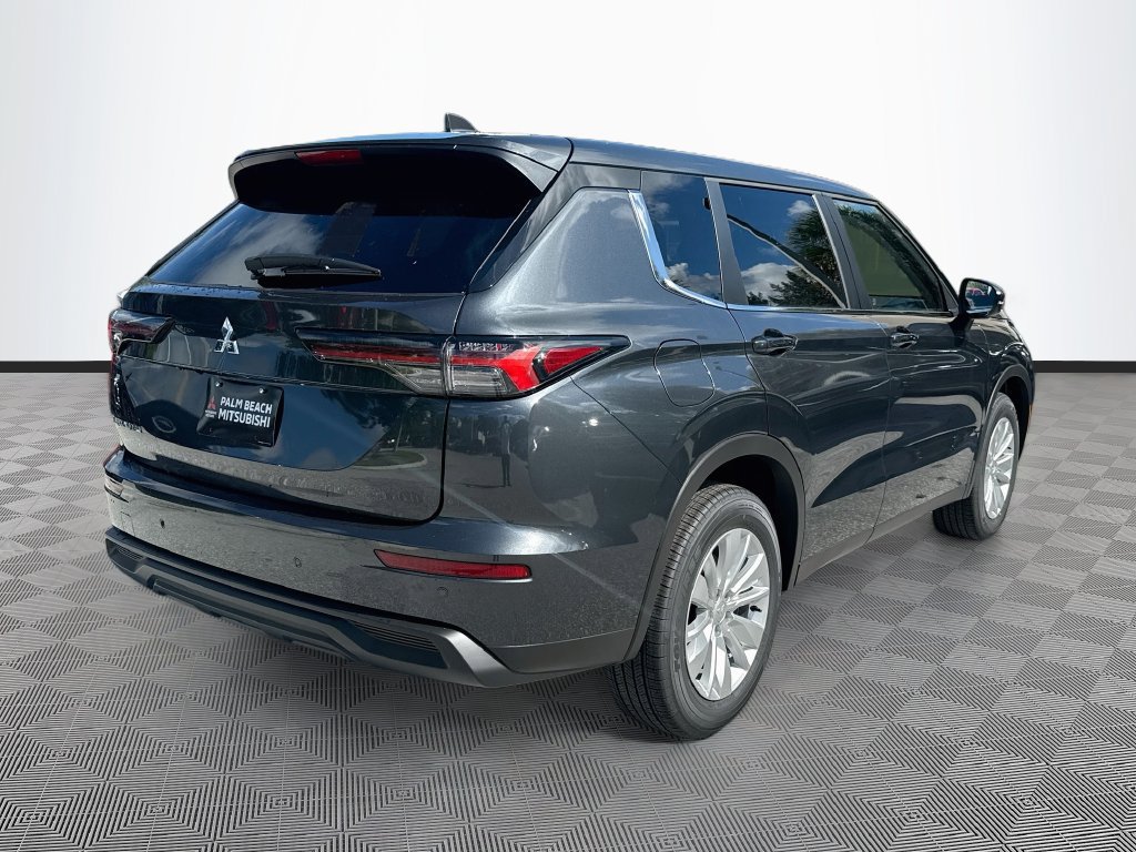New 2026 Mitsubishi Outlander ES FWD image 5