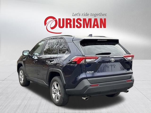 Used 2025 Toyota RAV4 XLE image 4