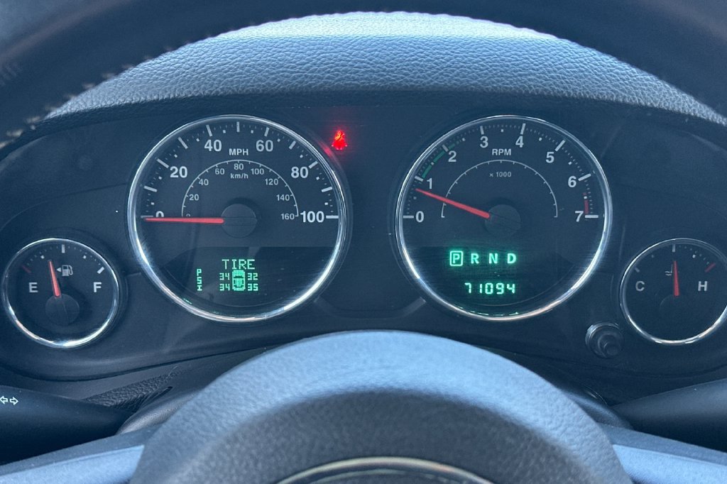 Used 2013 Jeep Wrangler Sahara w/ Connectivity Group AWD/4WD image 22
