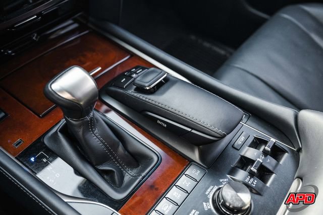 Used 2021 Lexus LX 570 4WD w/ Luxury Package image 16