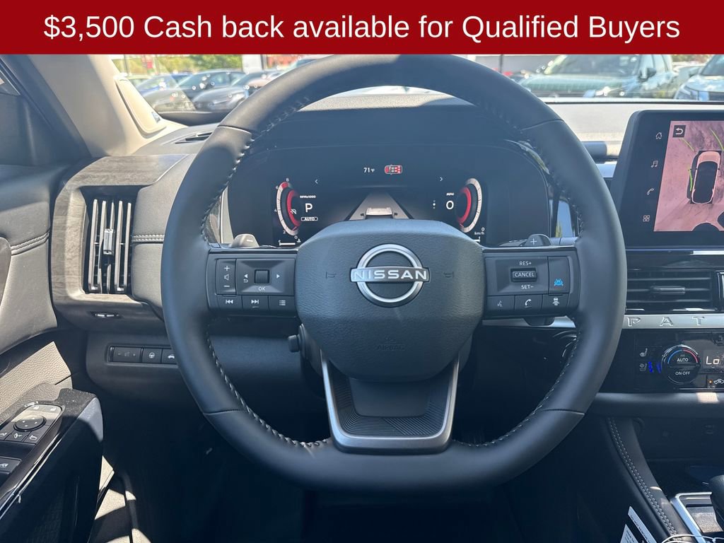 New 2026 Nissan Pathfinder Platinum image 24