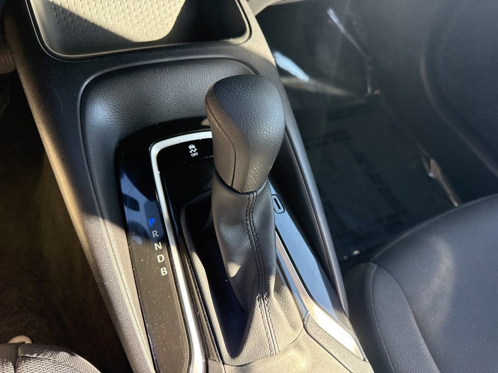 Used 2025 Toyota Corolla LE image 14