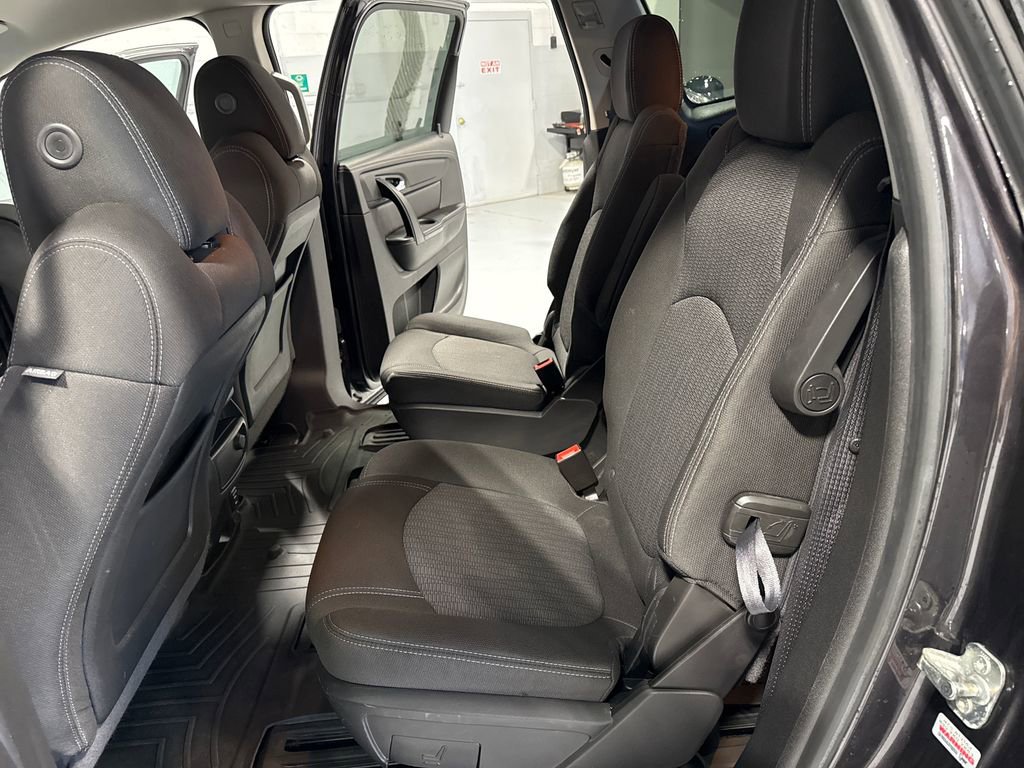 Used 2016 Chevrolet Traverse LT w/ Style and Technology Package AWD/4WD image 34