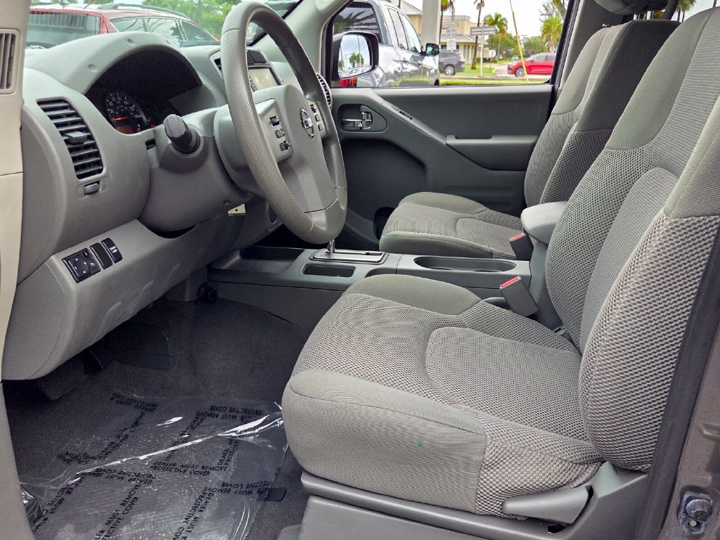 Used 2019 Nissan Frontier SV RWD image 9