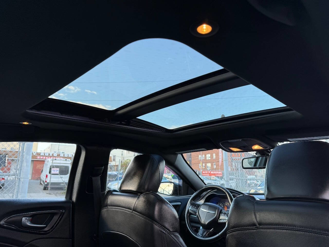 Used 2015 Chrysler 200 S w/ Navigation & Sound Group I image 24