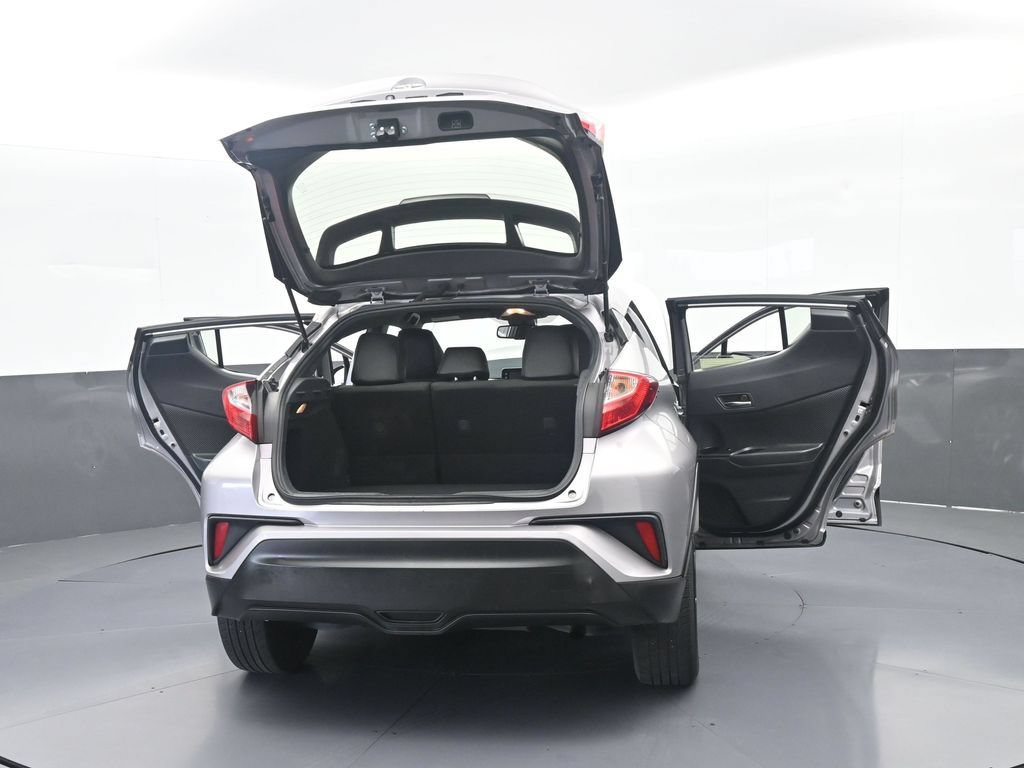 Used 2019 Toyota C-HR LE FWD image 67