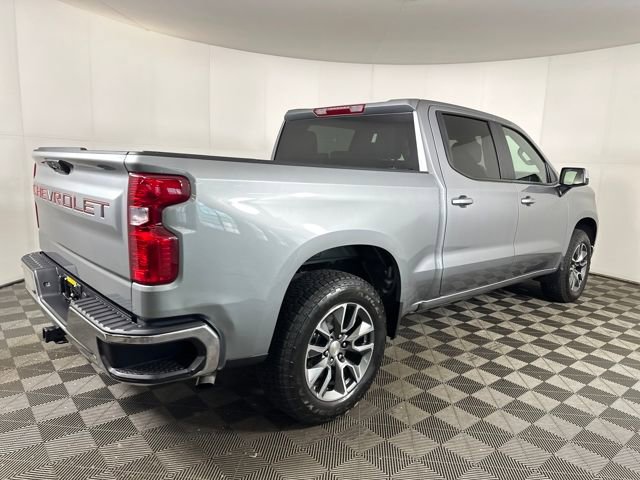 Used 2025 Chevrolet Silverado 1500 LT image 3