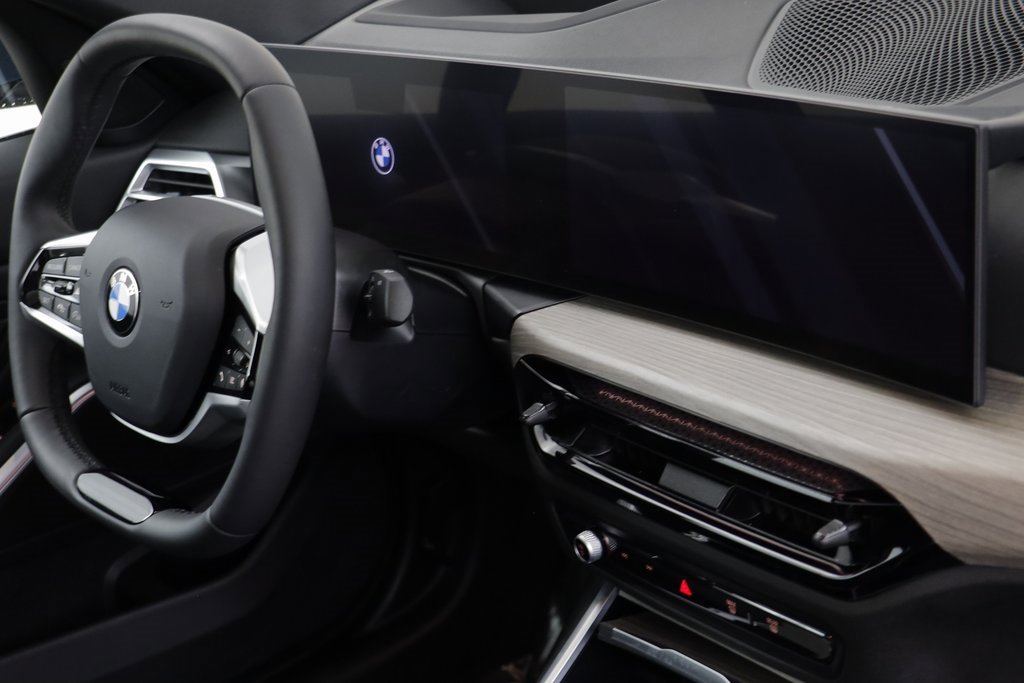 Certified 2025 BMW 330i xDrive Sedan image 20