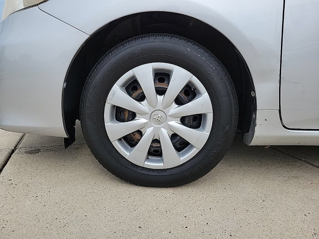 Used 2011 Toyota Corolla LE FWD image 8
