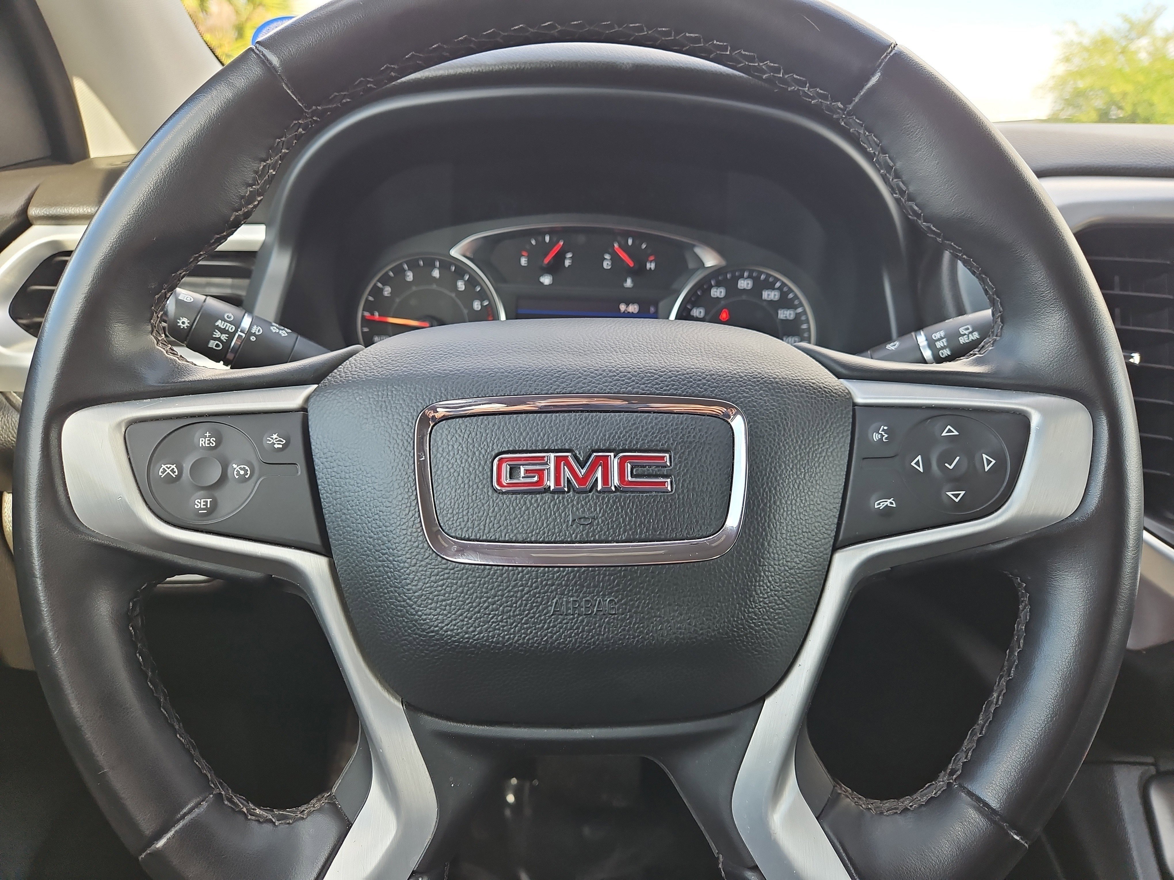 Used 2023 GMC Acadia SLT AWD/4WD image 20