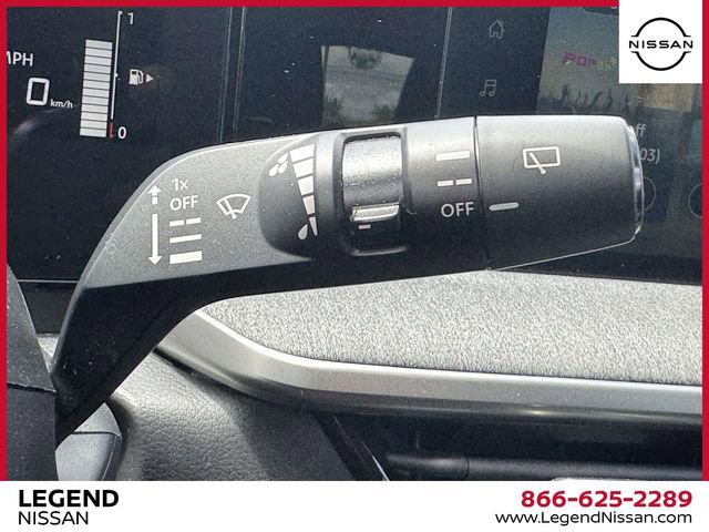 Used 2025 Nissan Kicks SV w/ SV Premium Package AWD/4WD image 21