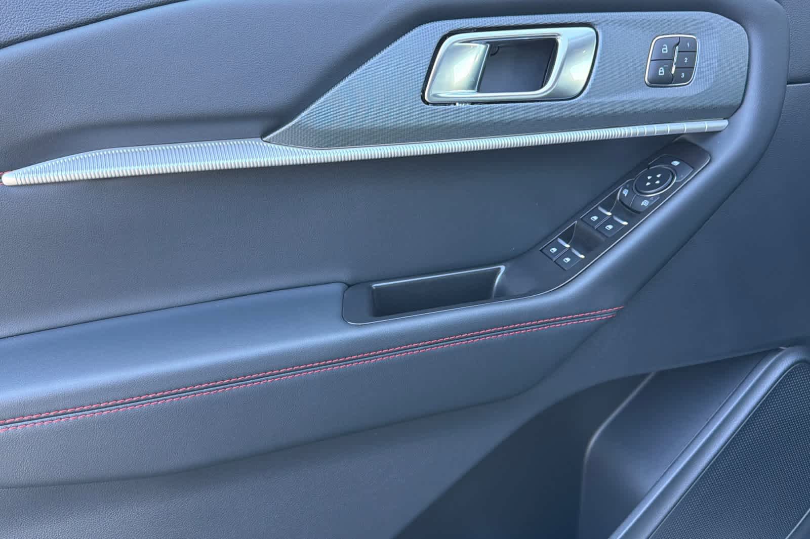 New 2026 Ford Explorer ST-Line image 19
