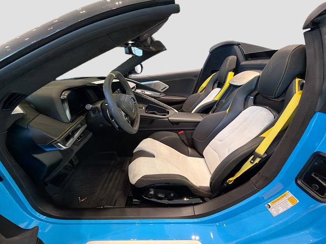 Used 2022 Chevrolet Corvette Stingray Premium Conv w/ Z51 Performance Package image 18