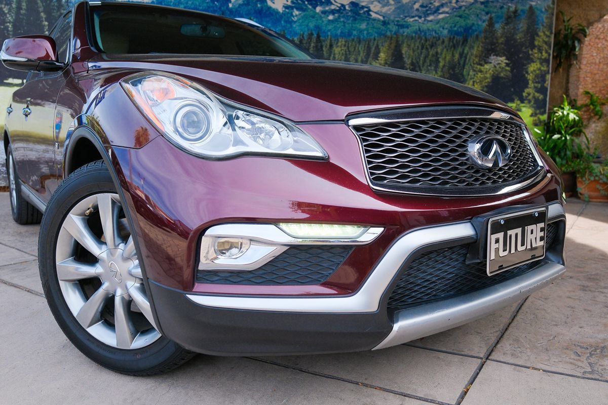 Used 2016 INFINITI QX50 2WD w/ Premium Package image 7