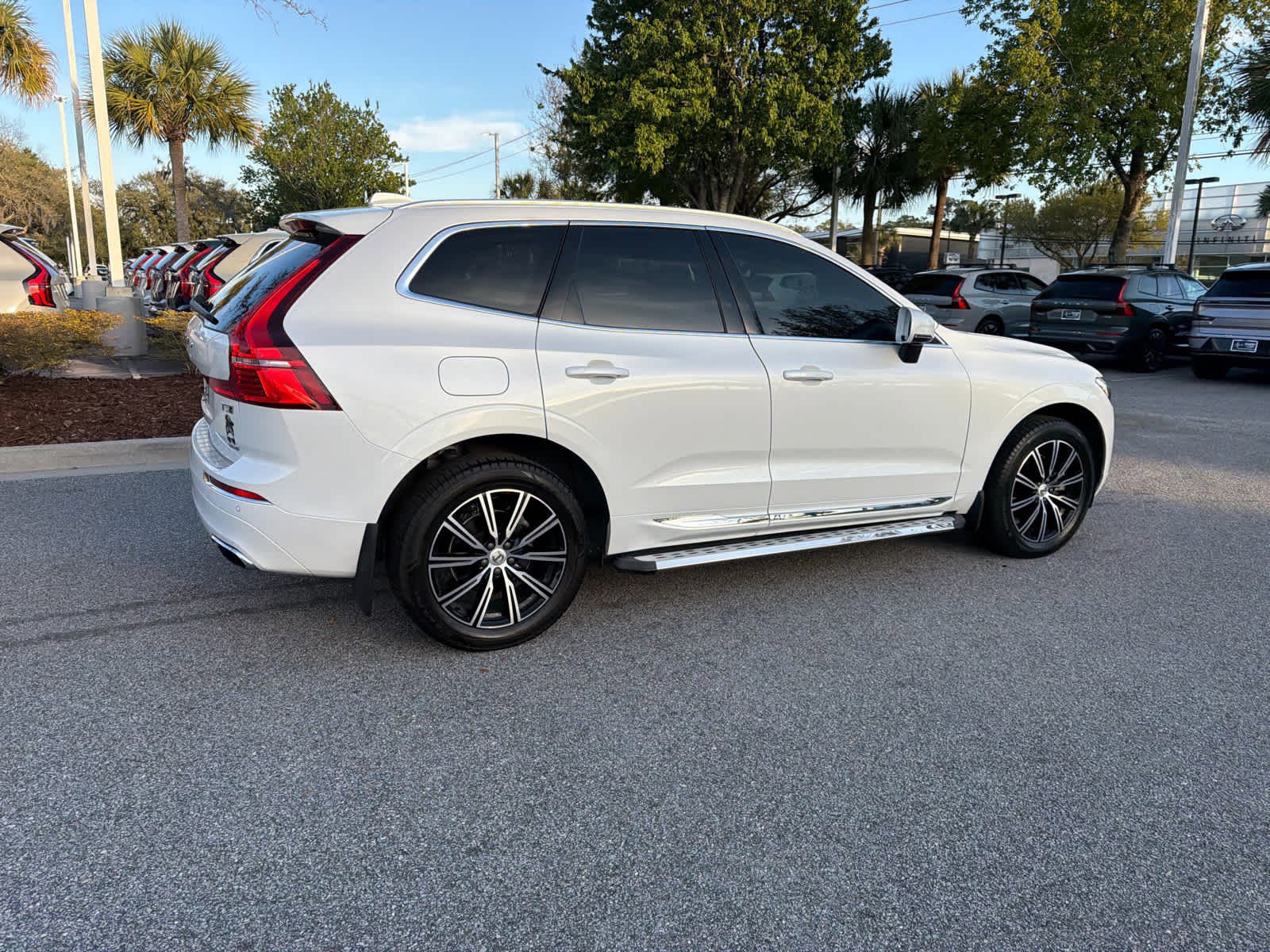 Used 2021 Volvo XC60 T5 Inscription w/ Climate Package image 12