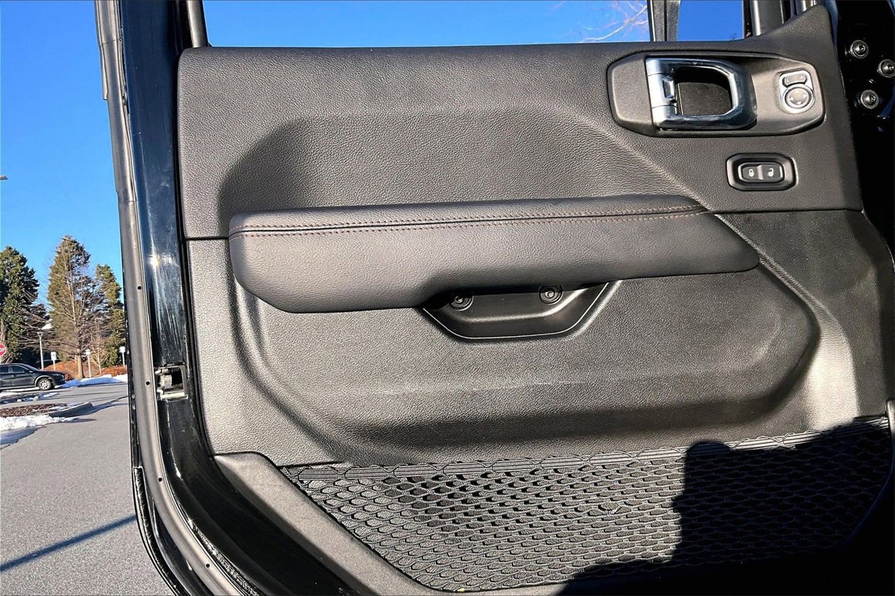 Certified 2023 Jeep Wrangler Unlimited Rubicon 392 w/ Trailer Tow Package image 26