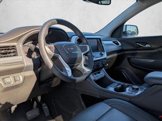 Used 2023 GMC Acadia SLT image 9