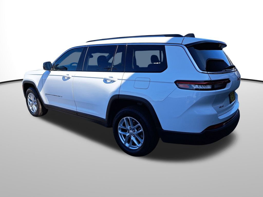 Used 2023 Jeep Grand Cherokee L Laredo image 8