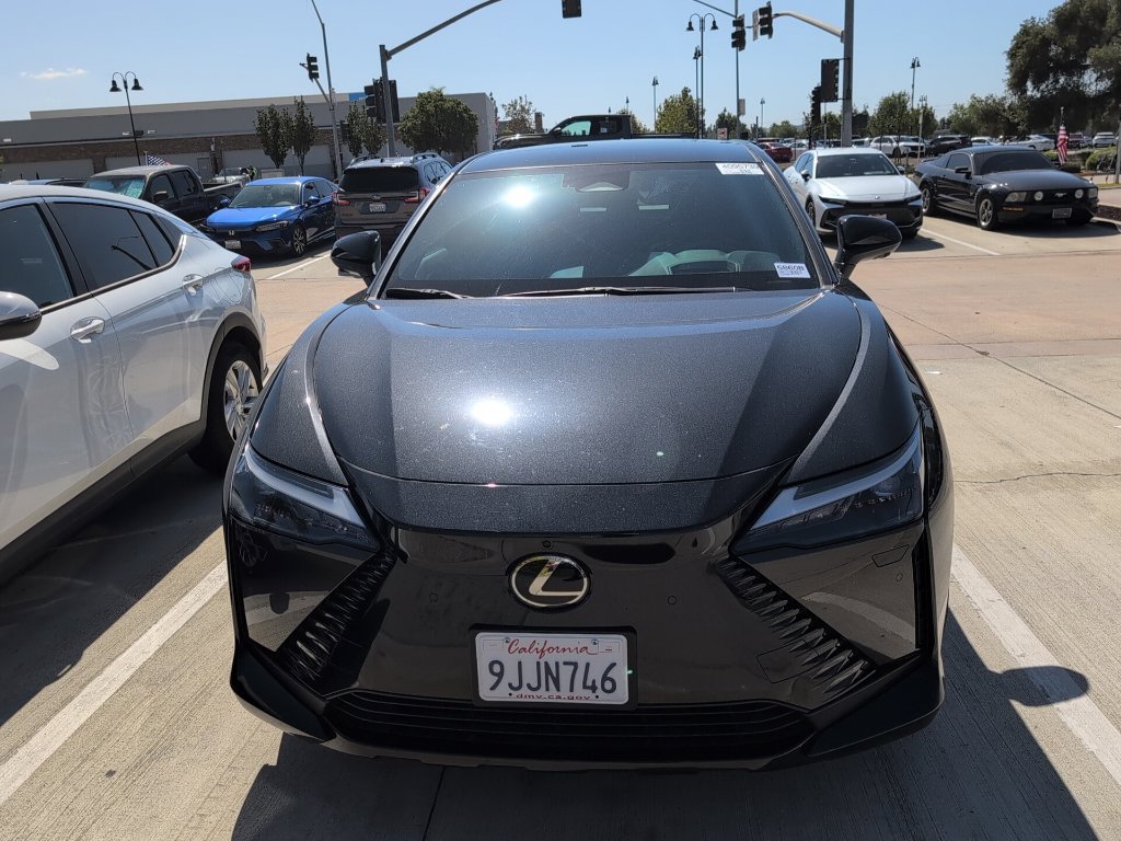 Used 2023 Lexus RZ 450e Premium w/ Technology Package AWD/4WD image 2