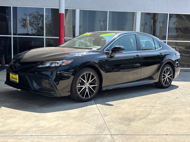 Used 2024 Toyota Camry SE FWD image 8