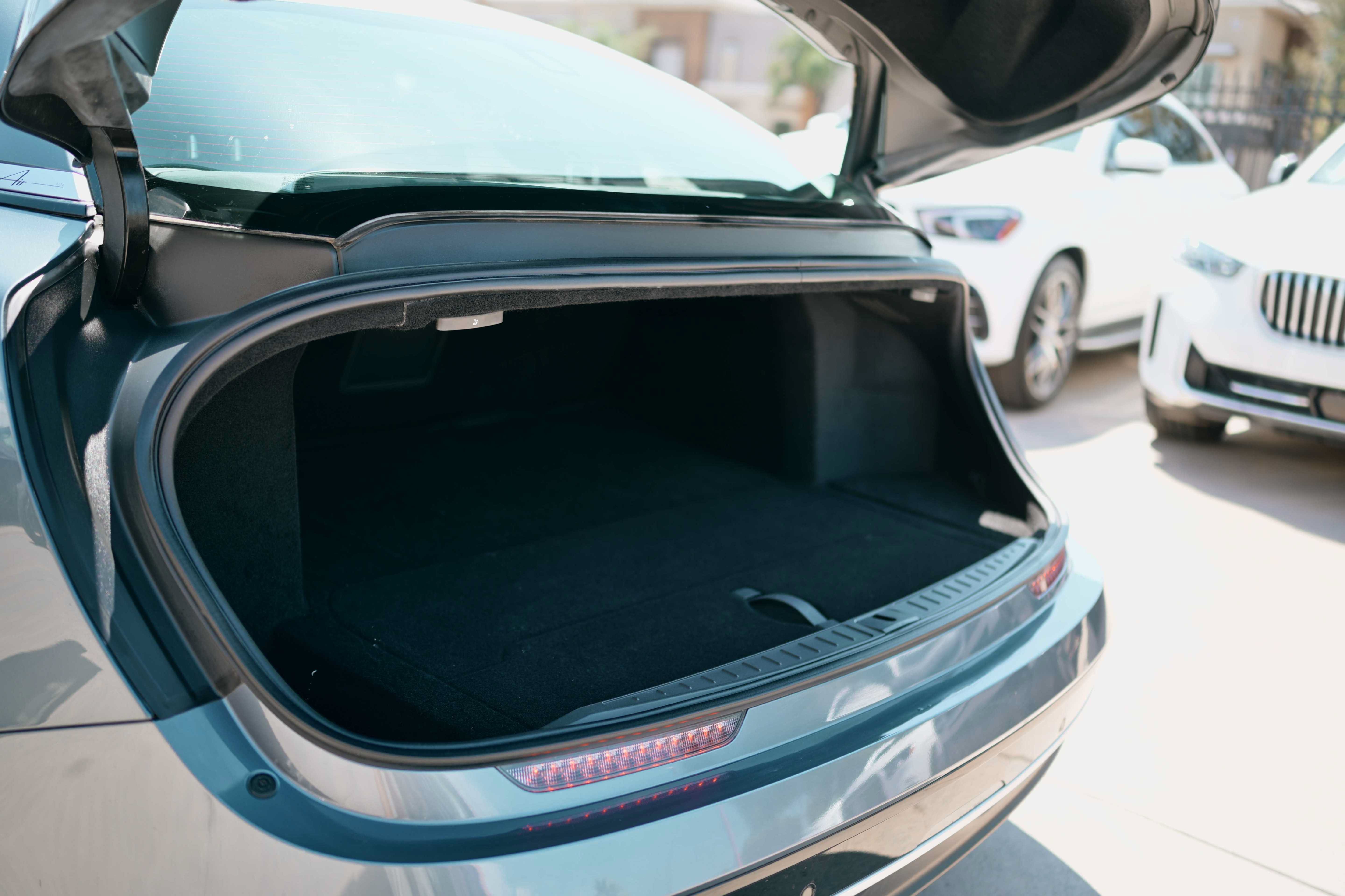 Used 2024 Lucid Air Pure RWD image 12