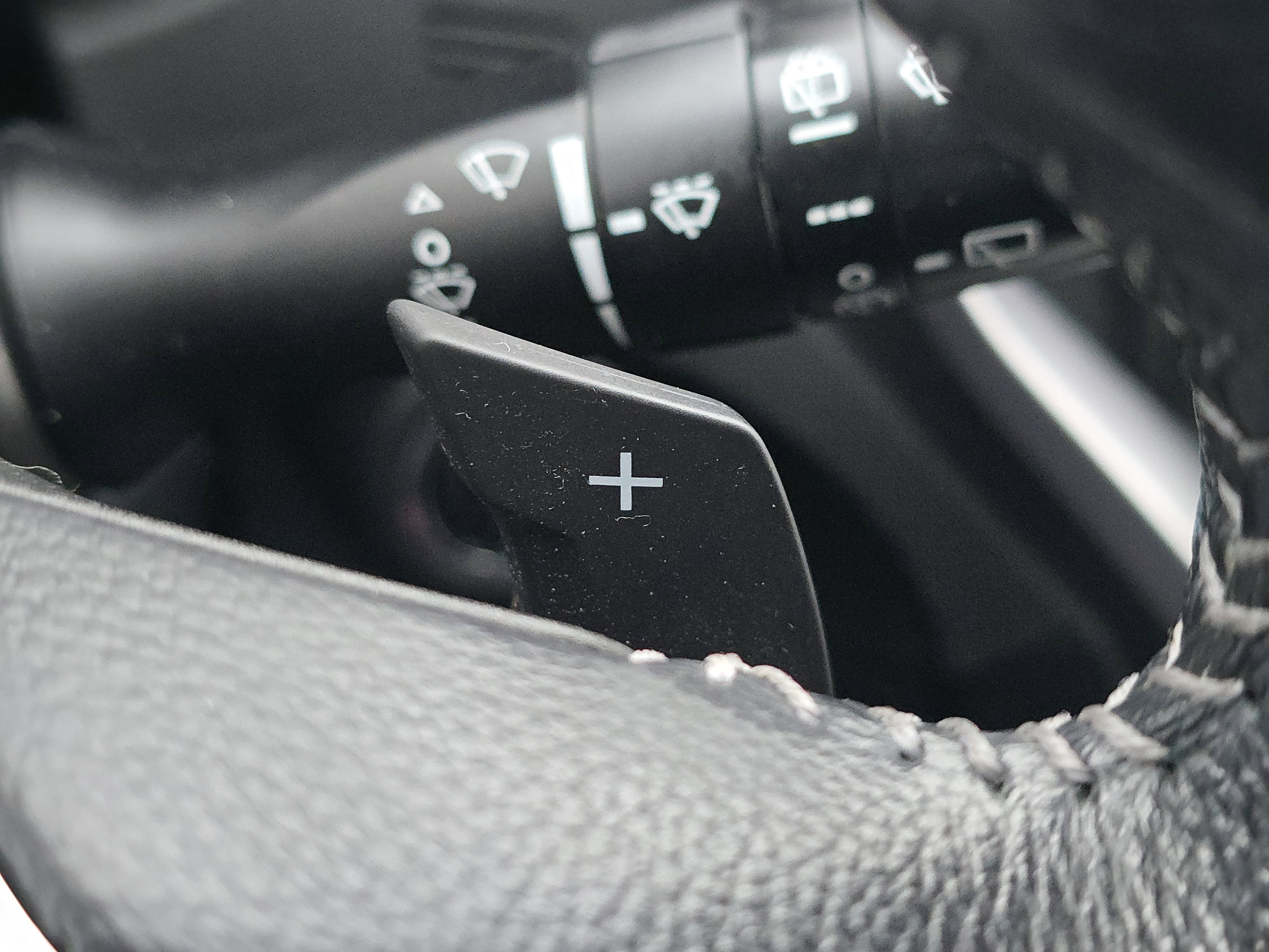 Used 2021 Subaru Ascent Premium w/ Sport Package image 21