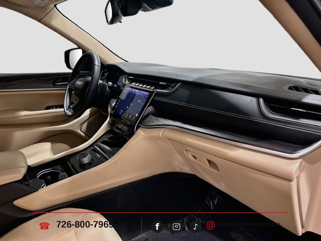 Used 2022 Jeep Grand Cherokee L Limited RWD image 32